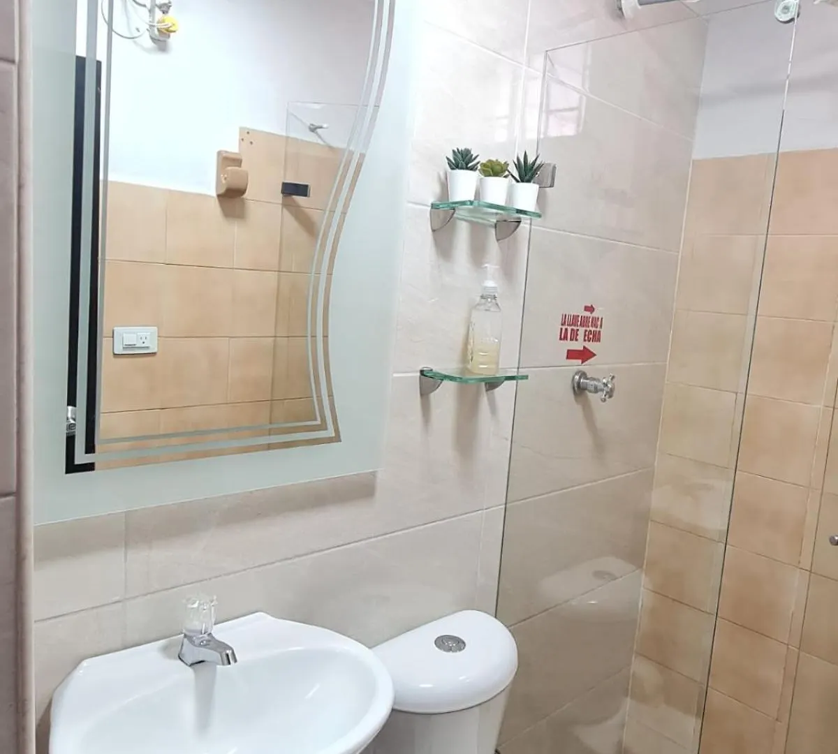 New Cozy Apartment in the Poblado, San Lucas Medellín