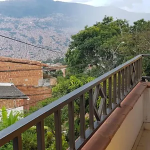 Wonderful House With Views In Medellin-fiber Optics Medellin