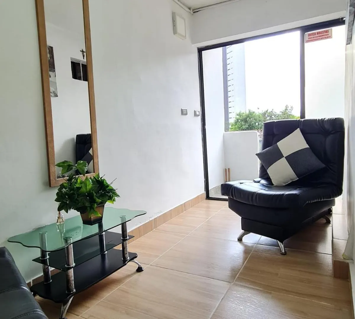 New Cozy Apartment In The Poblado, San Lucas Medellin Colombia