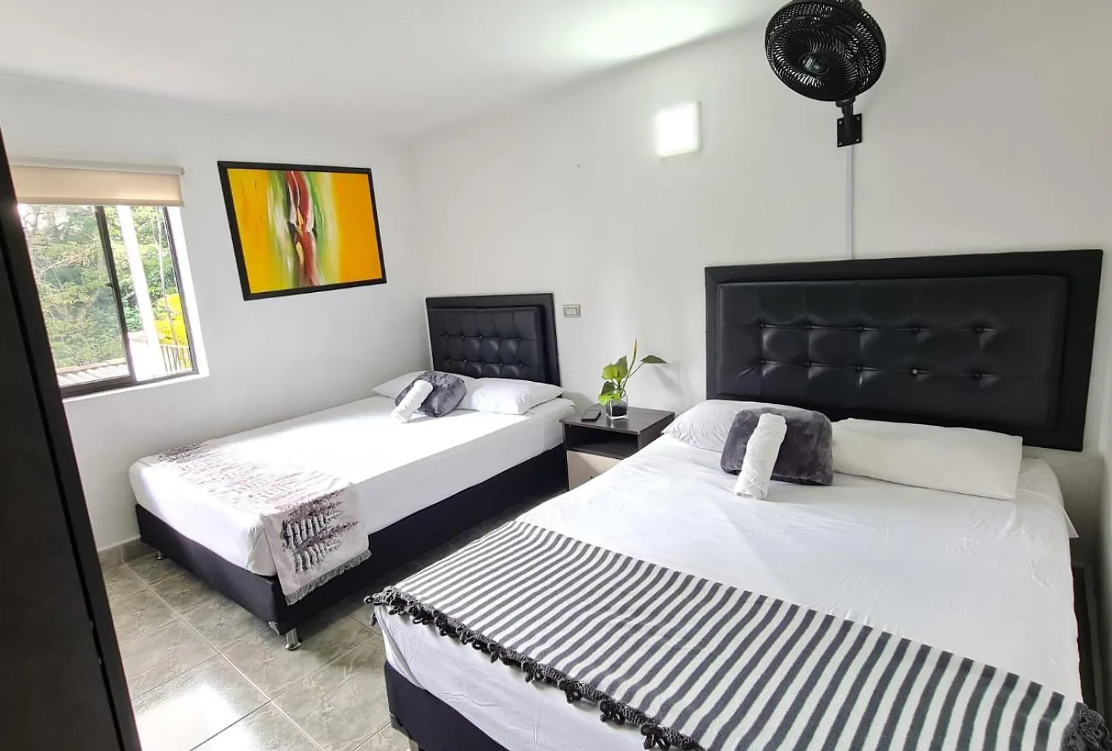 New Cozy Apartment In The Poblado, San Lucas Medellin Colombia