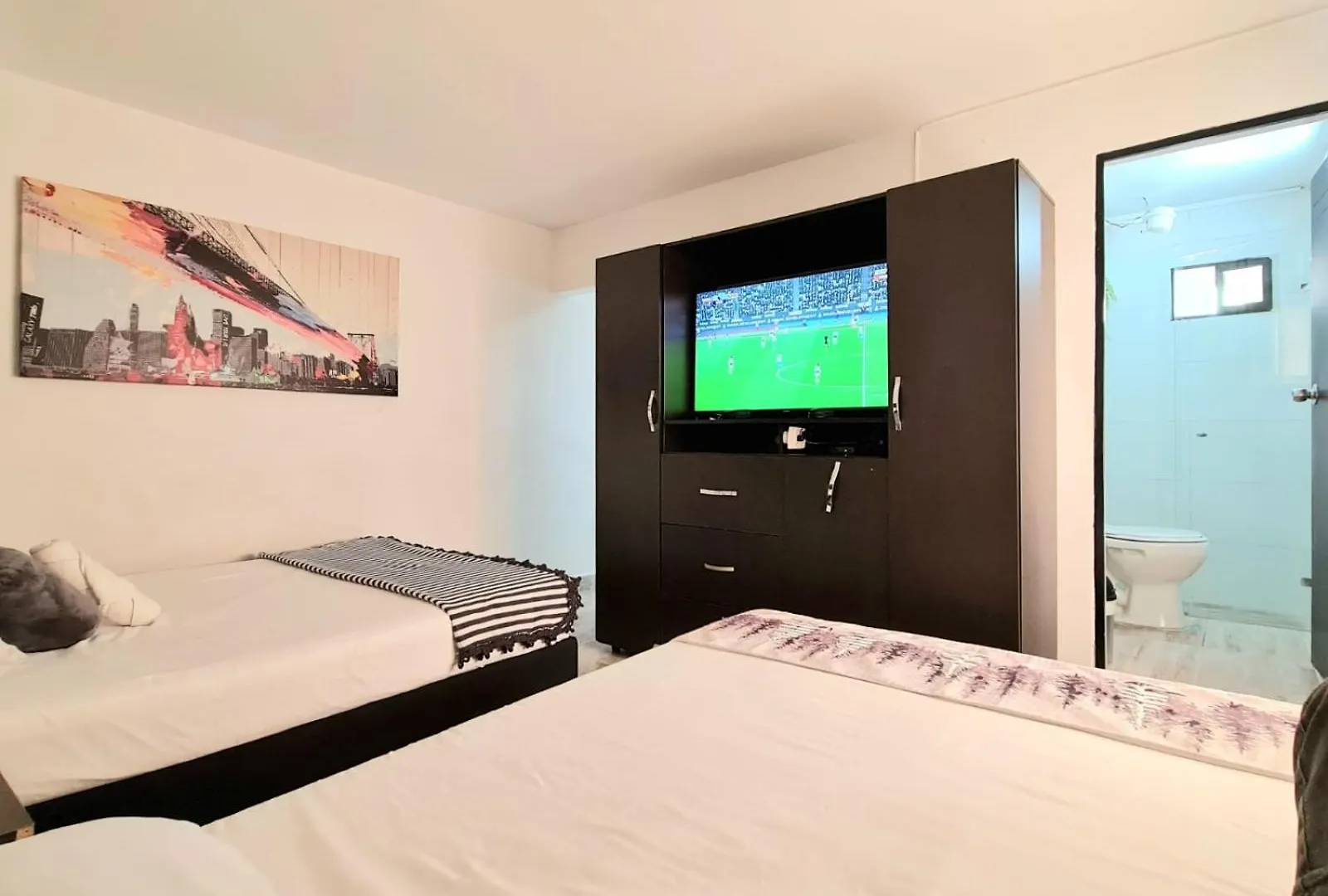 New Cozy Apartment In The Poblado, San Lucas Medellin